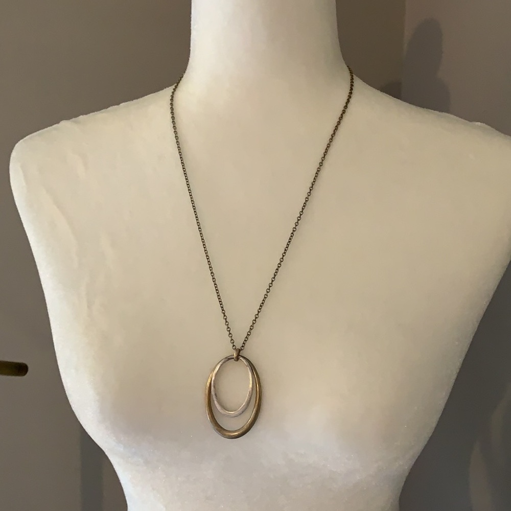 Pendant necklace